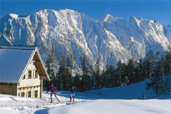 Hotel Pension Sonnenuhr Tauplitz Δωμάτιο φωτογραφία
