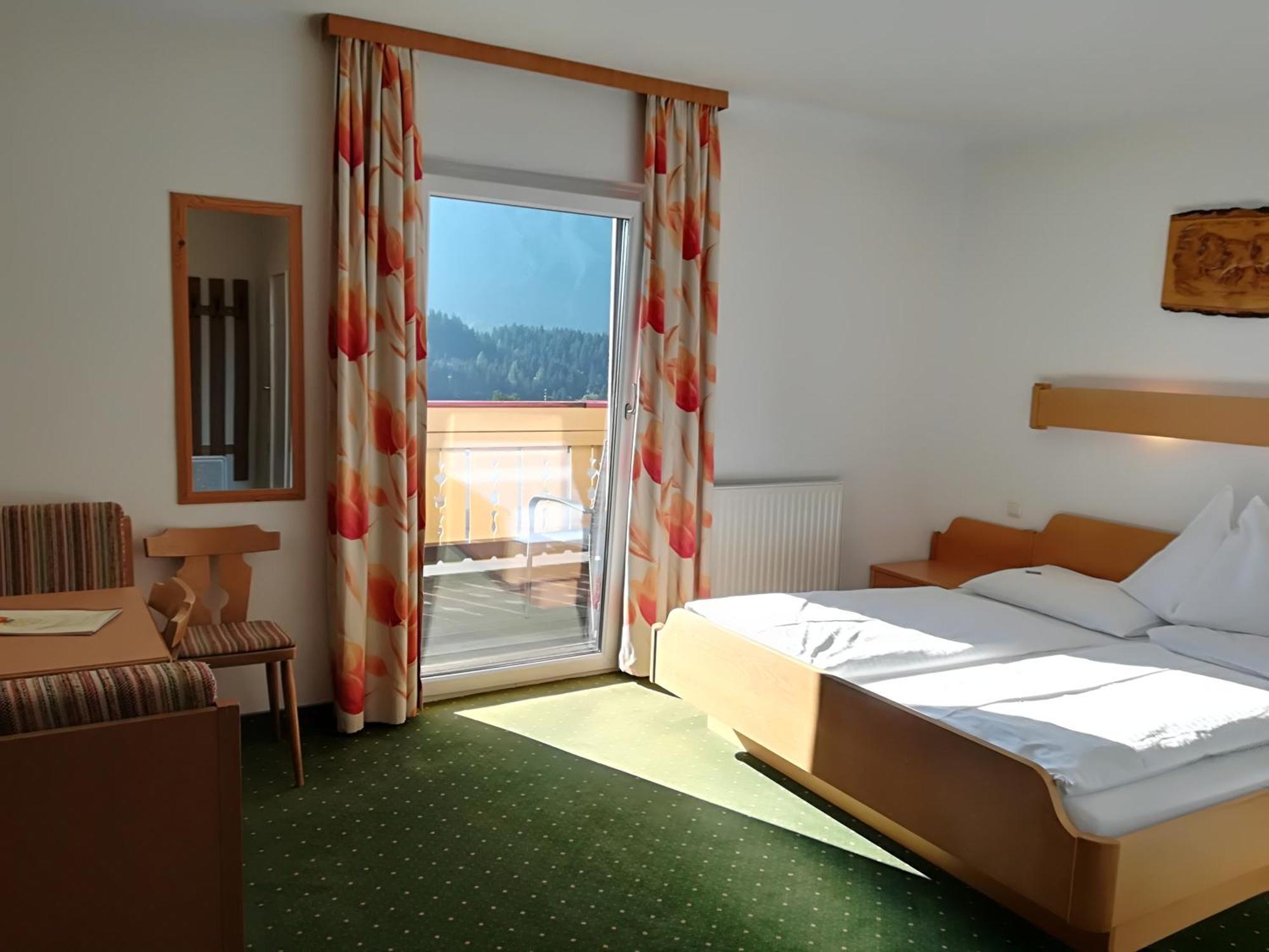 Hotel Pension Sonnenuhr Tauplitz Εξωτερικό φωτογραφία